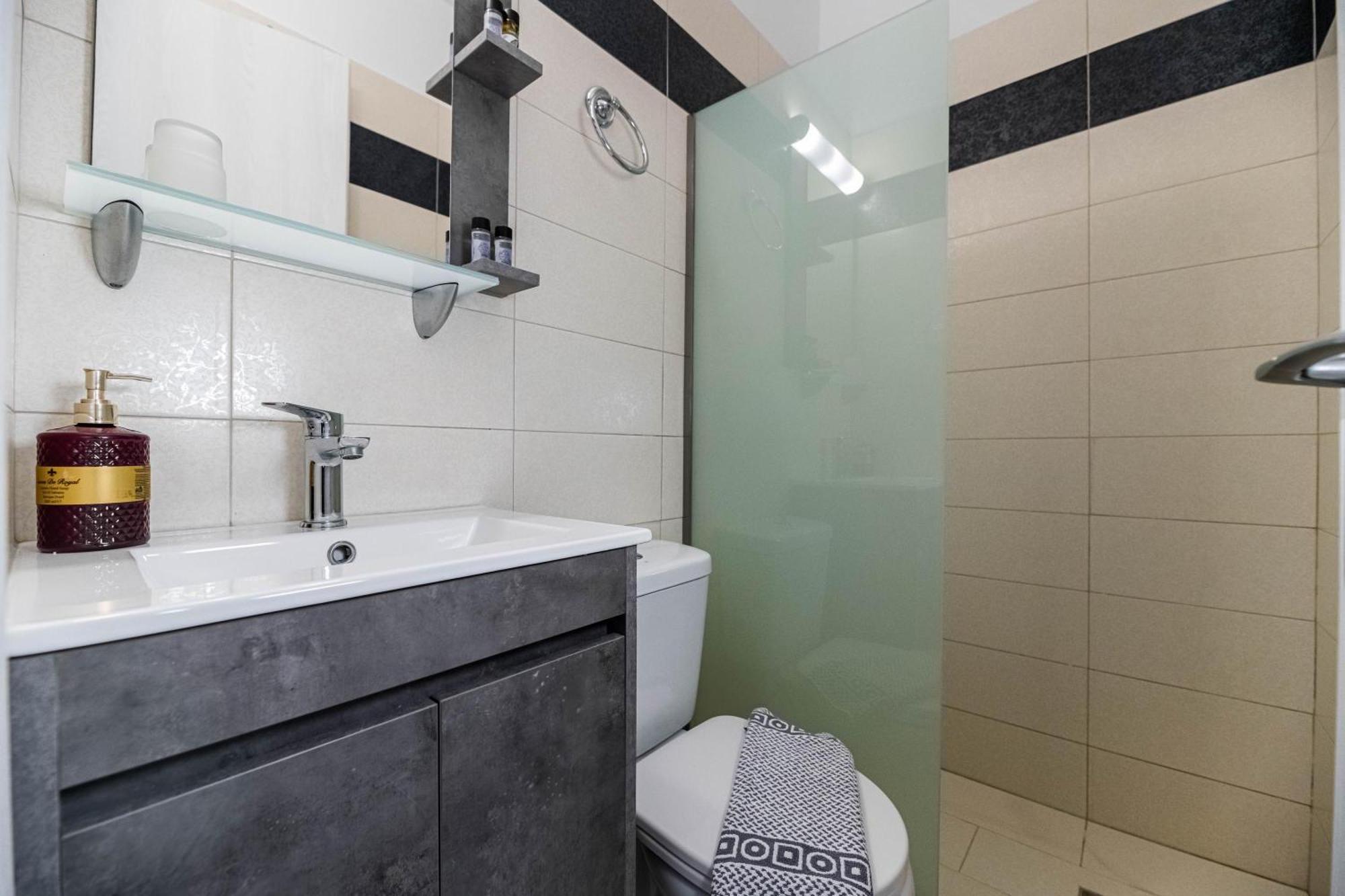 Aperanto Galazio Apartment Арханґелос Екстер'єр фото