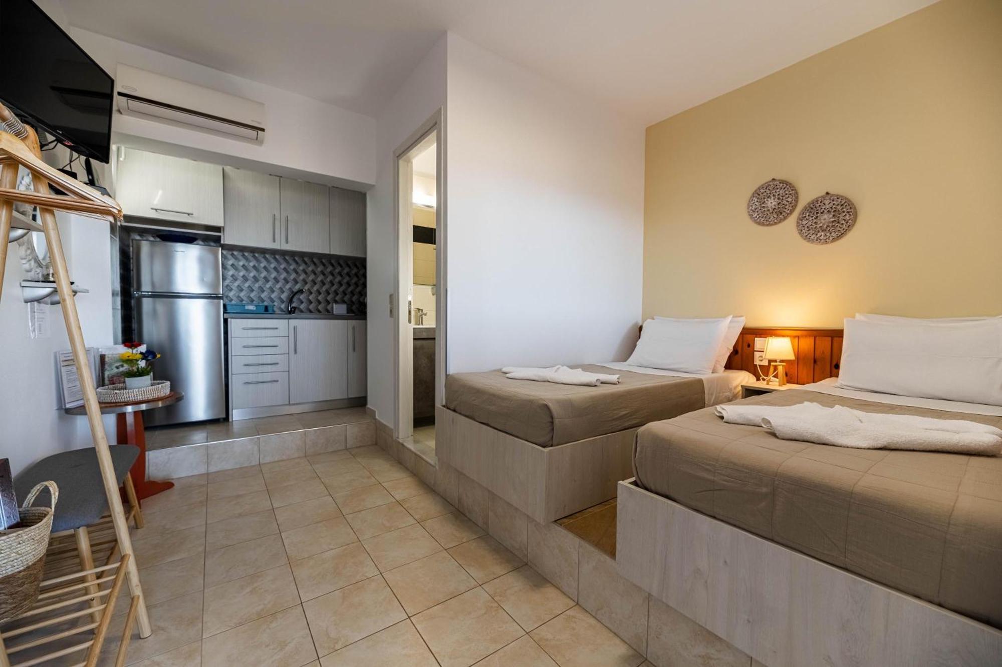 Aperanto Galazio Apartment Арханґелос Екстер'єр фото