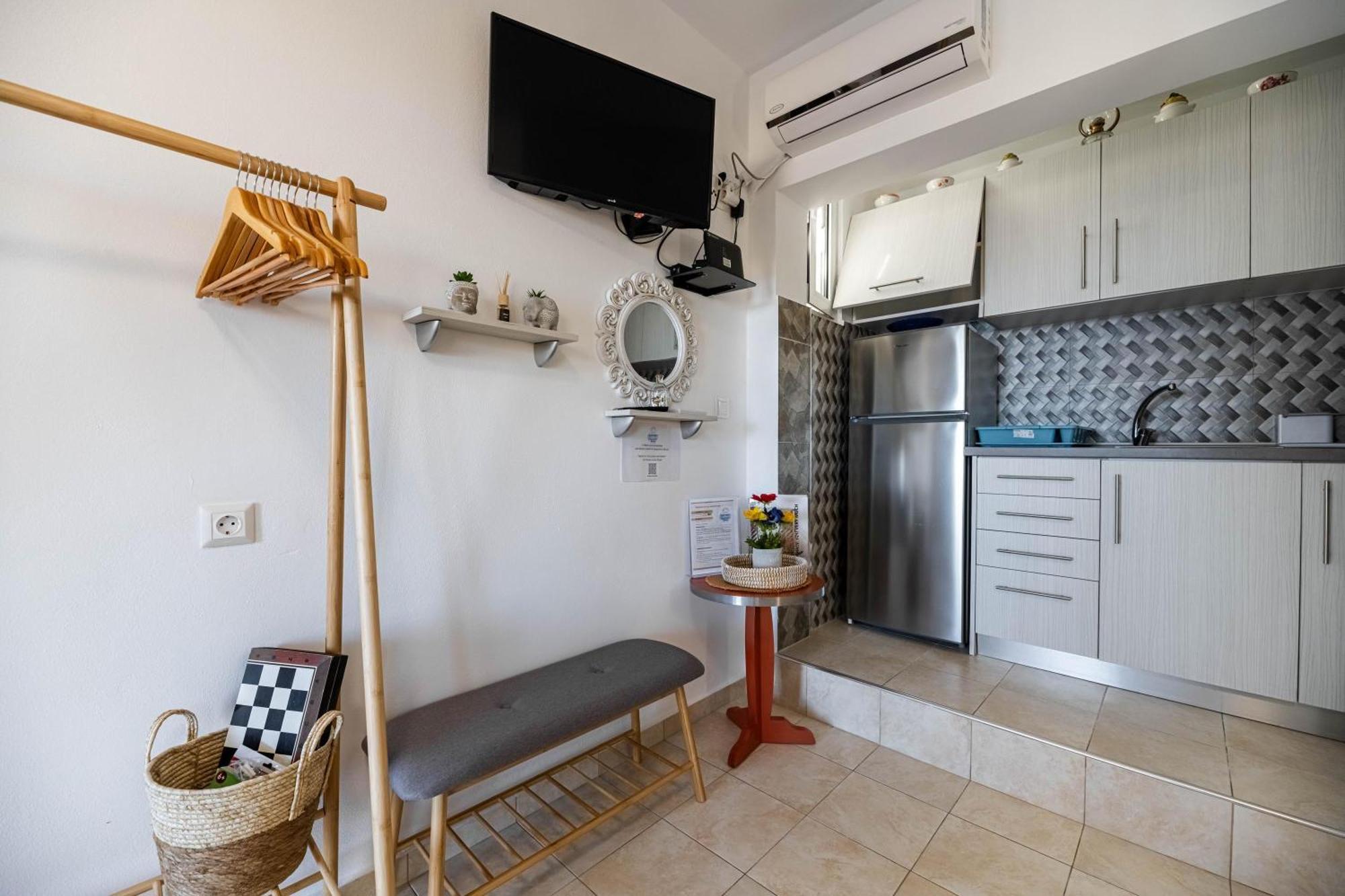 Aperanto Galazio Apartment Арханґелос Екстер'єр фото